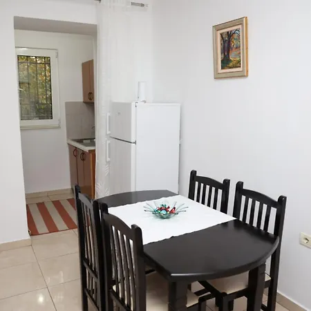 Maison De